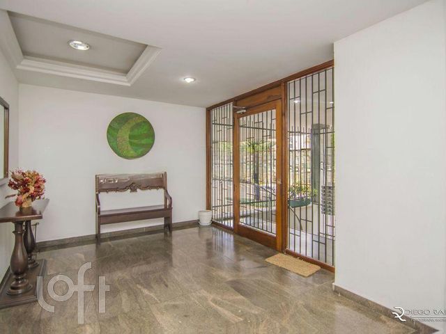 Apartamento com 110m², 3 dormitórios, 1 suíte, 1 vaga, Petrópolis em Porto Alegre