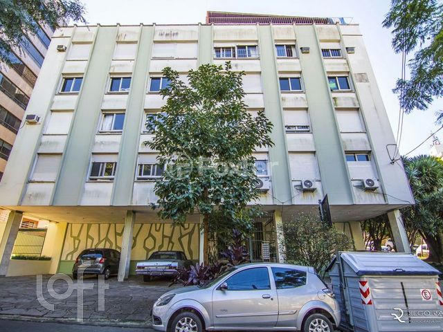 Apartamento com 110m², 3 dormitórios, 1 suíte, 1 vaga, Petrópolis em Porto Alegre