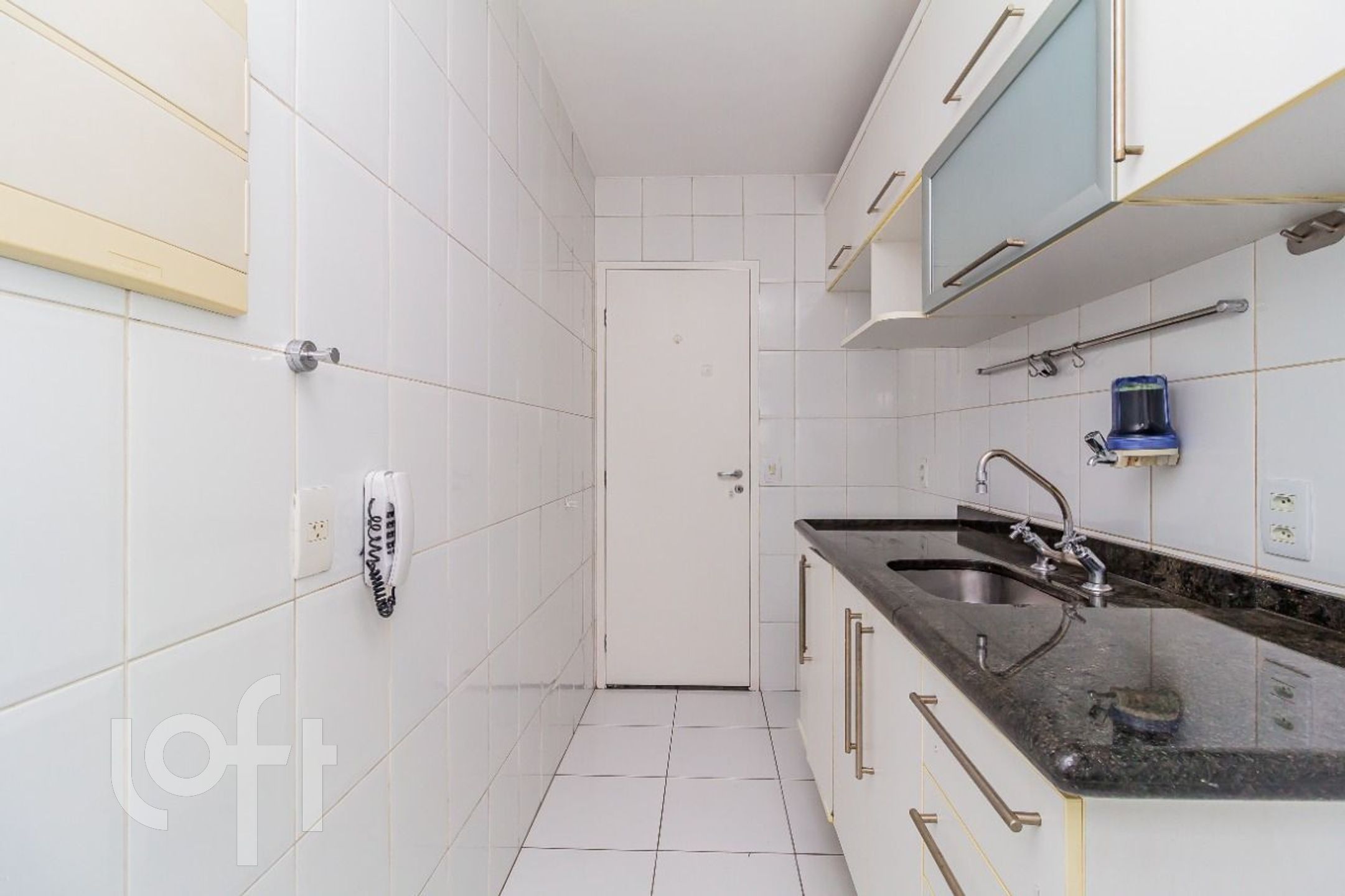 Apartamento à venda com 2 quartos, 74m² - Foto 28