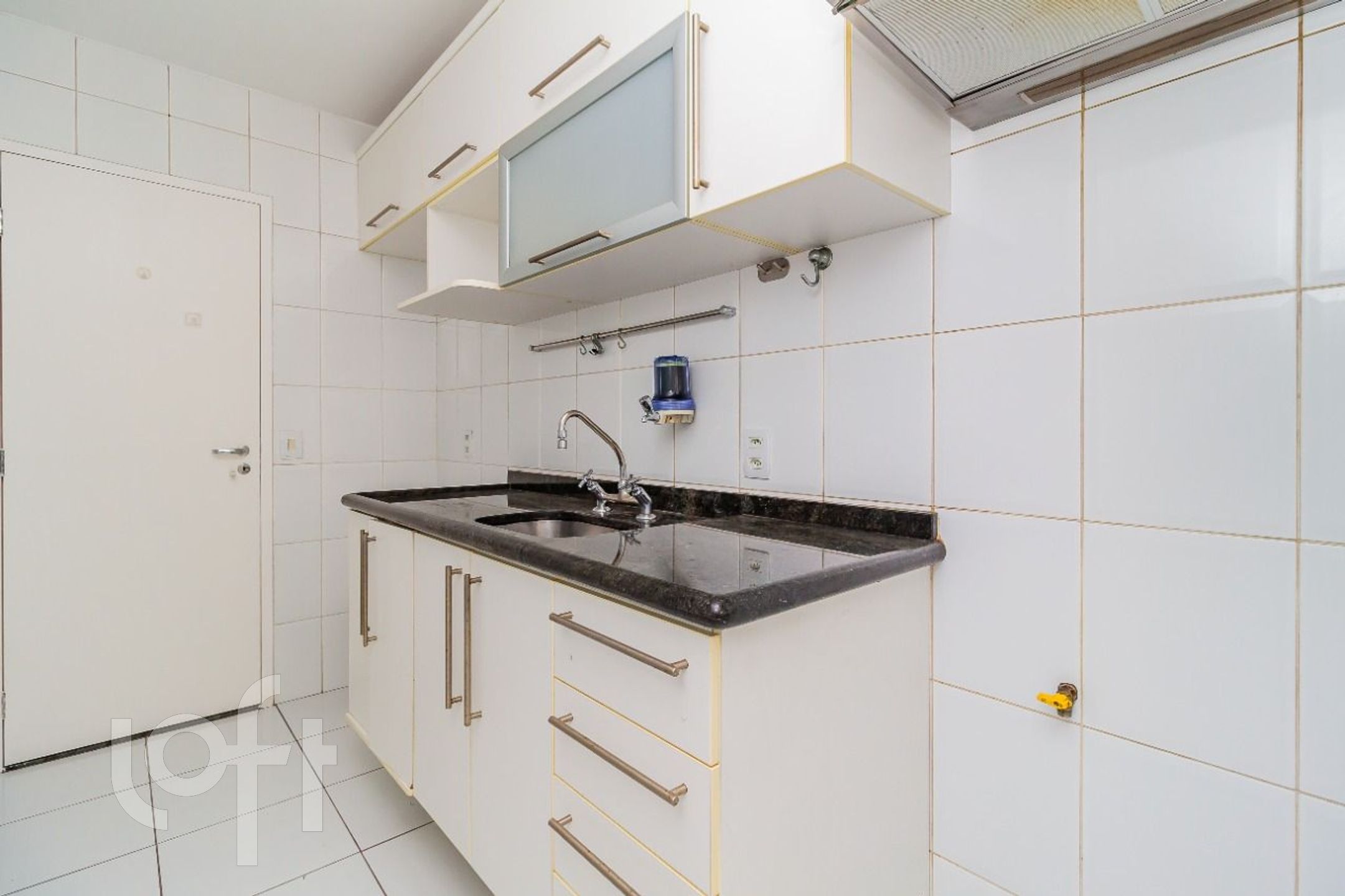 Apartamento à venda com 2 quartos, 74m² - Foto 29