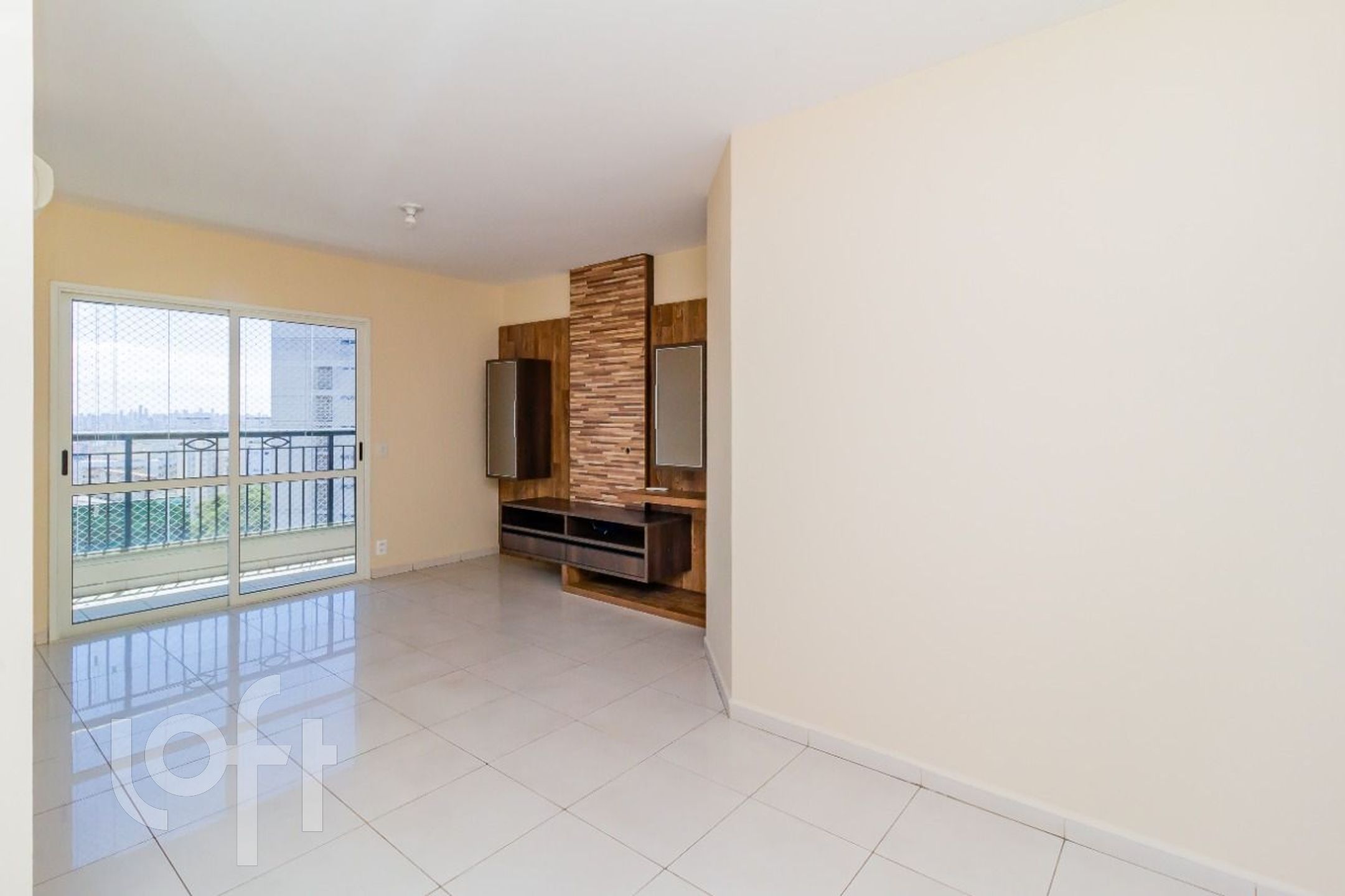 Apartamento à venda com 2 quartos, 74m² - Foto 1