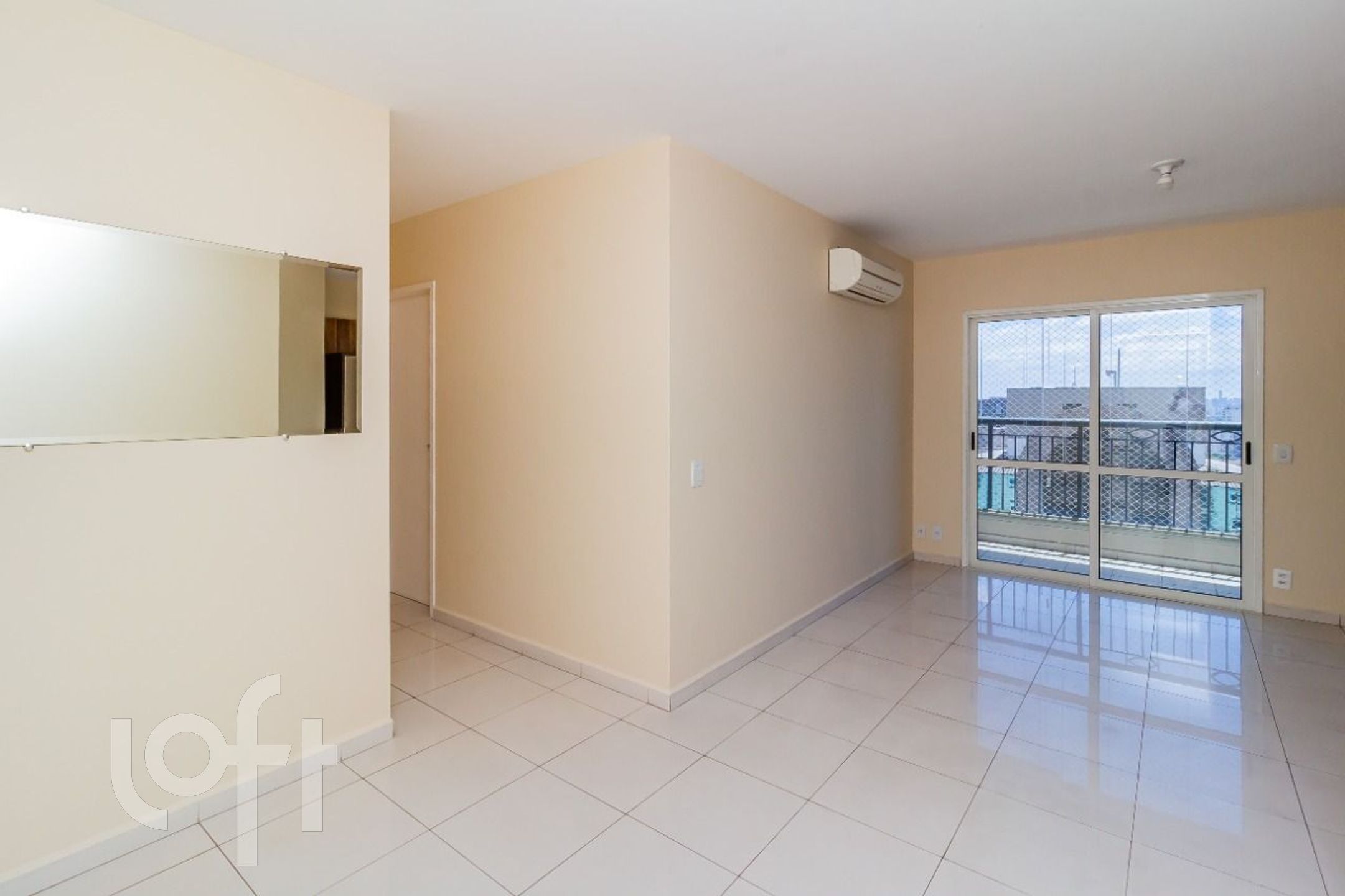 Apartamento à venda com 2 quartos, 74m² - Foto 2