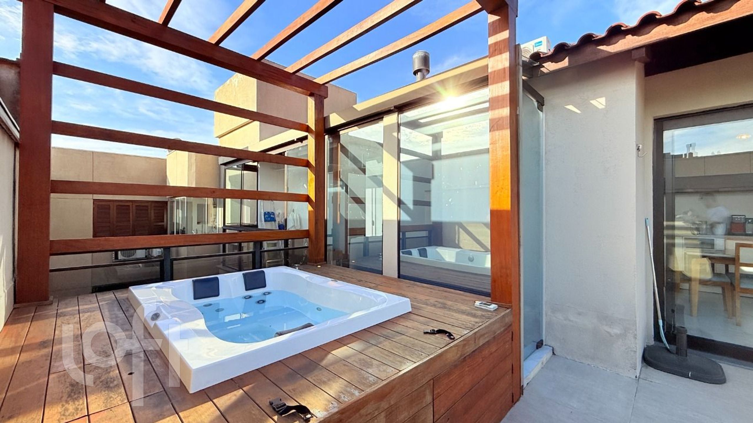 Apartamento com 176m², 2 dormitórios, 1 vaga, Auxiliadora em Porto Alegre