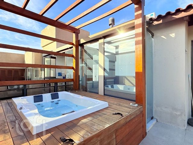 Apartamento com 176m², 2 dormitórios, 1 vaga, Auxiliadora em Porto Alegre