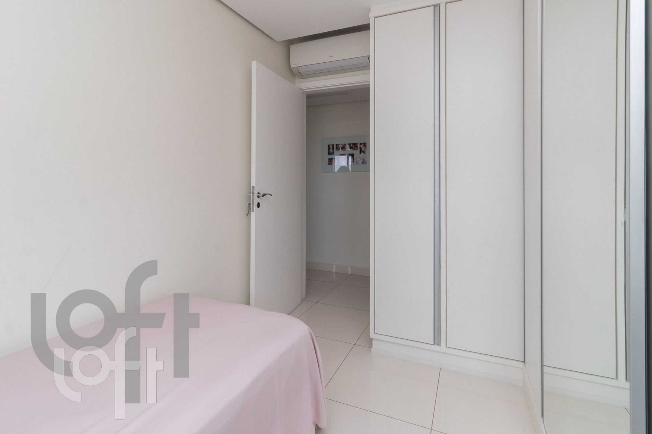 Apartamento à venda com 3 quartos, 85m² - Foto 4