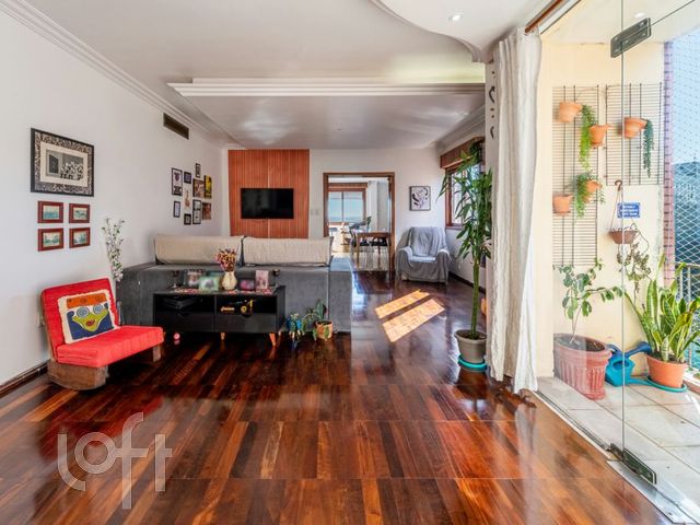 Apartamento com 178m², 3 dormitórios, 1 suíte, 1 vaga, Independência em Porto Alegre