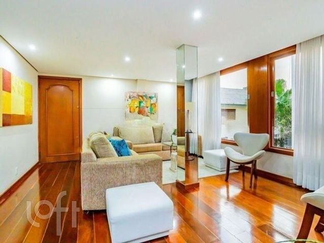 Apartamento com 107m², 2 dormitórios, 1 suíte, 2 vagas, Higienópolis em Porto Alegre