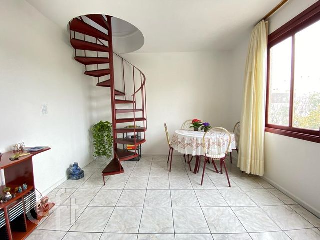 Apartamento com 90m², 2 dormitórios, 1 vaga, Higienópolis em Porto Alegre