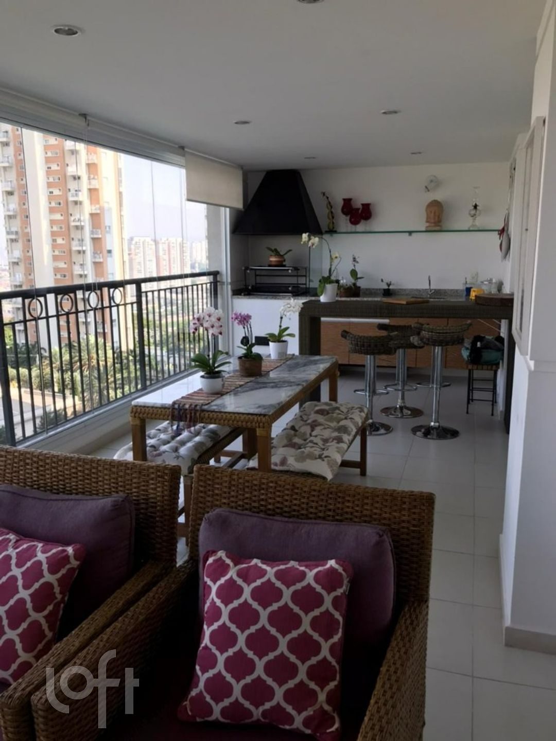 Apartamento à venda com 4 quartos, 247m² - Foto 1