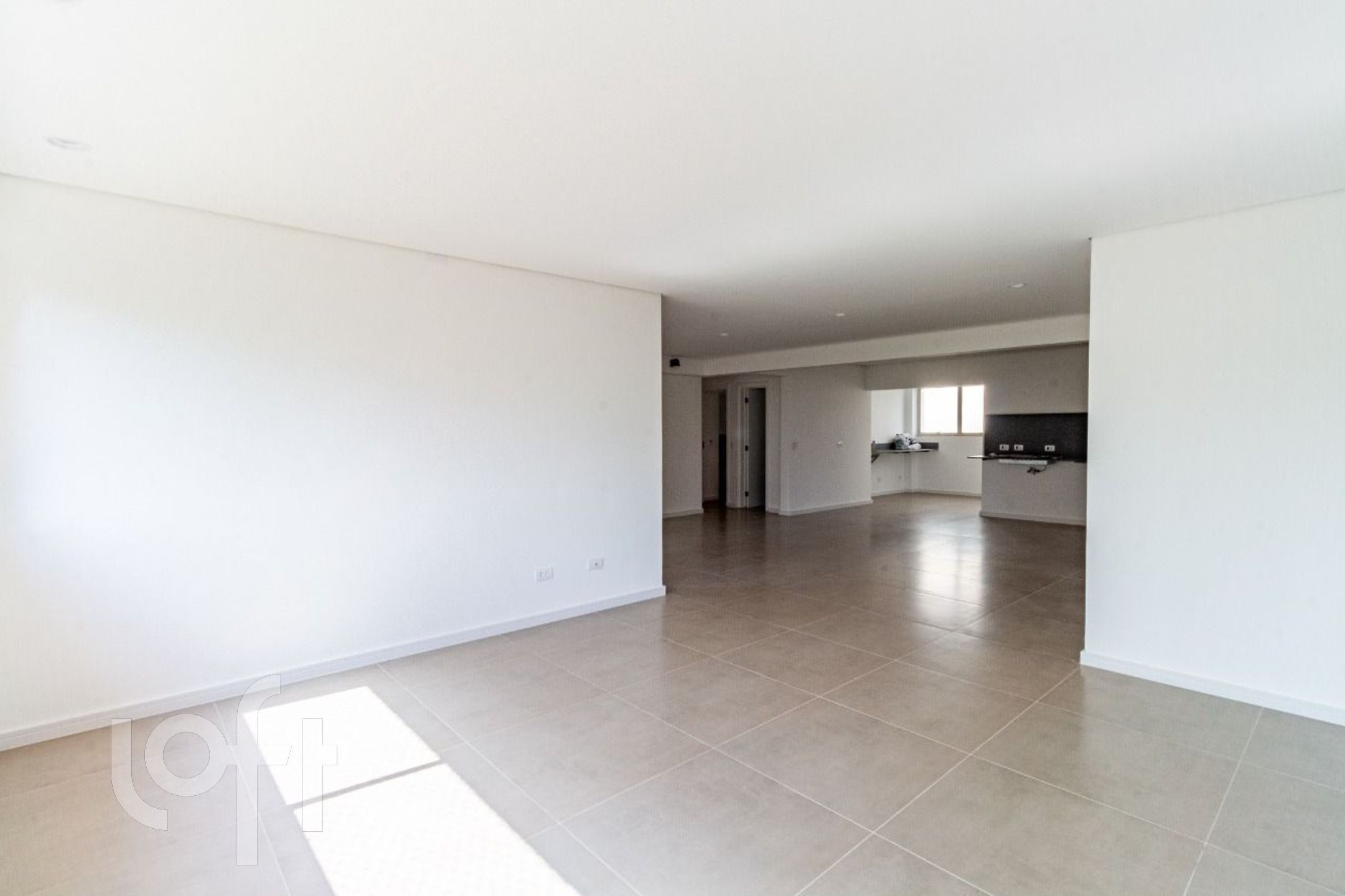 Apartamento à venda com 4 quartos, 160m² - Foto 6