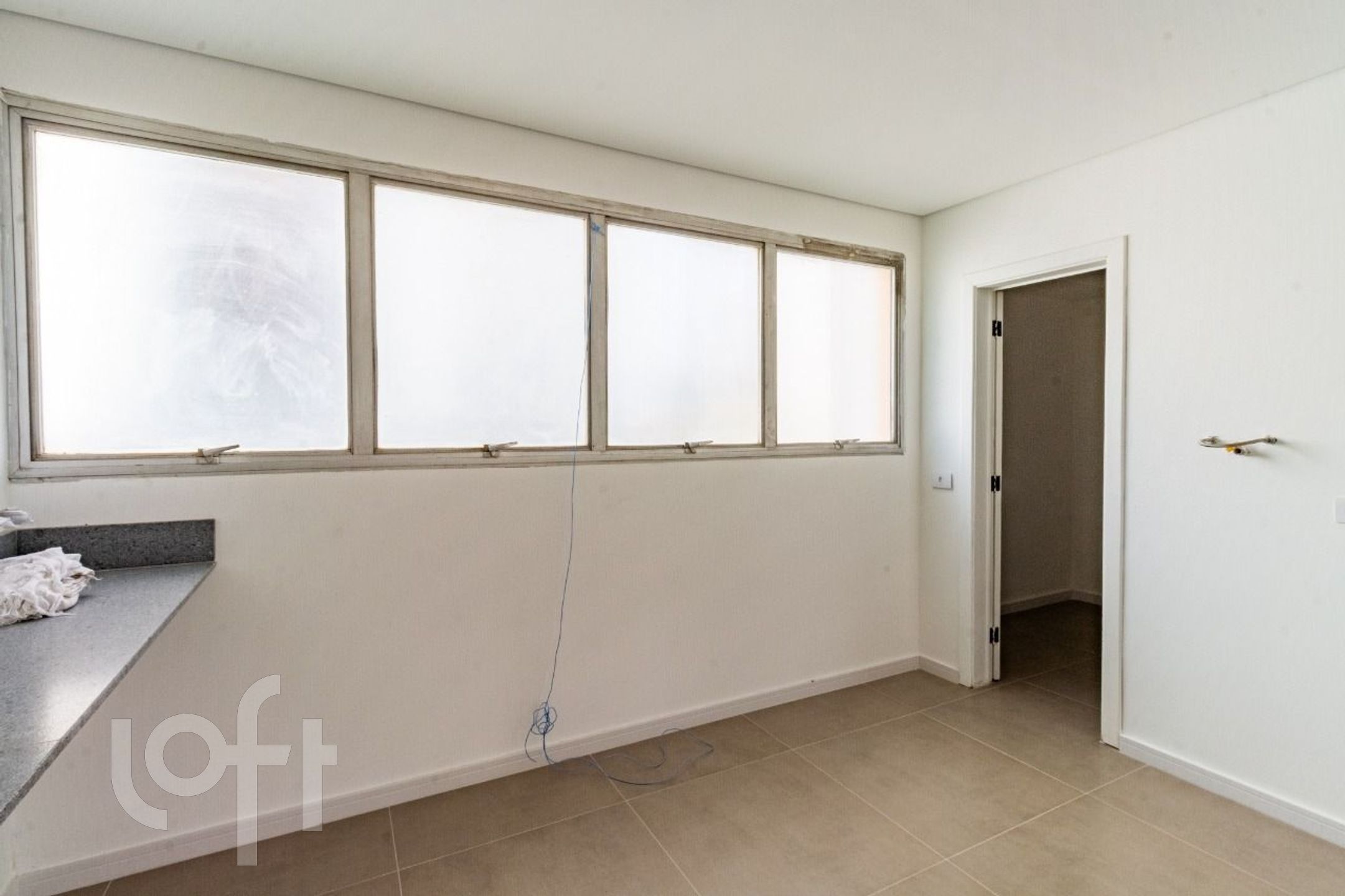 Apartamento à venda com 4 quartos, 160m² - Foto 10