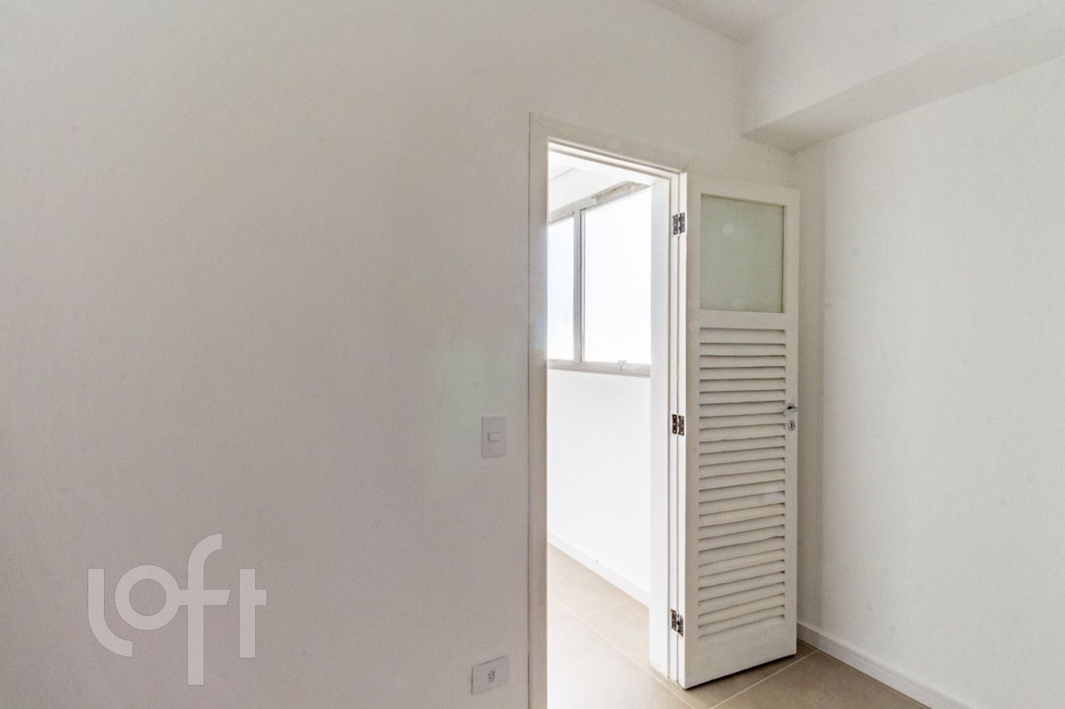 Apartamento à venda com 4 quartos, 160m² - Foto 12