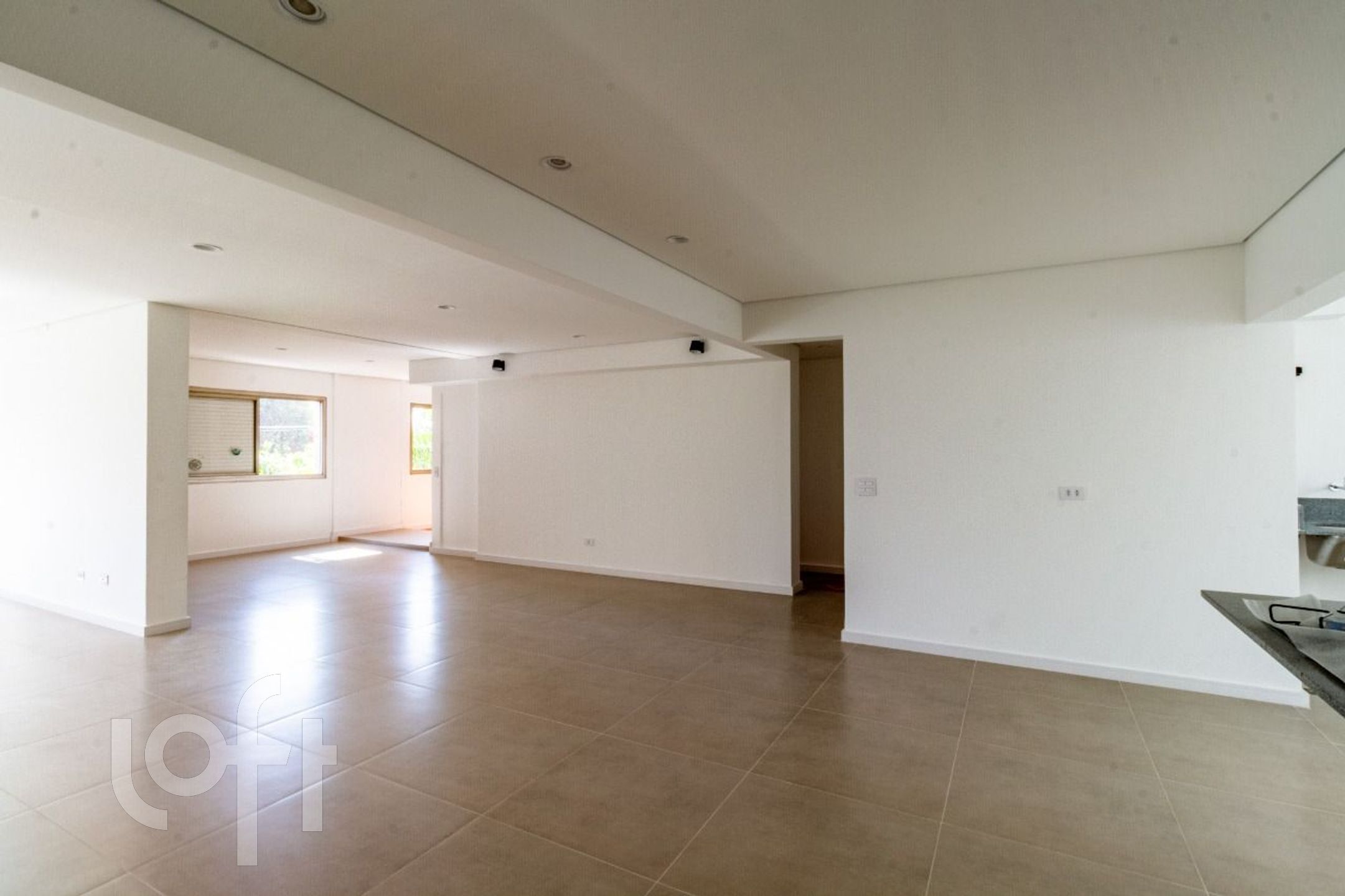 Apartamento à venda com 4 quartos, 160m² - Foto 5