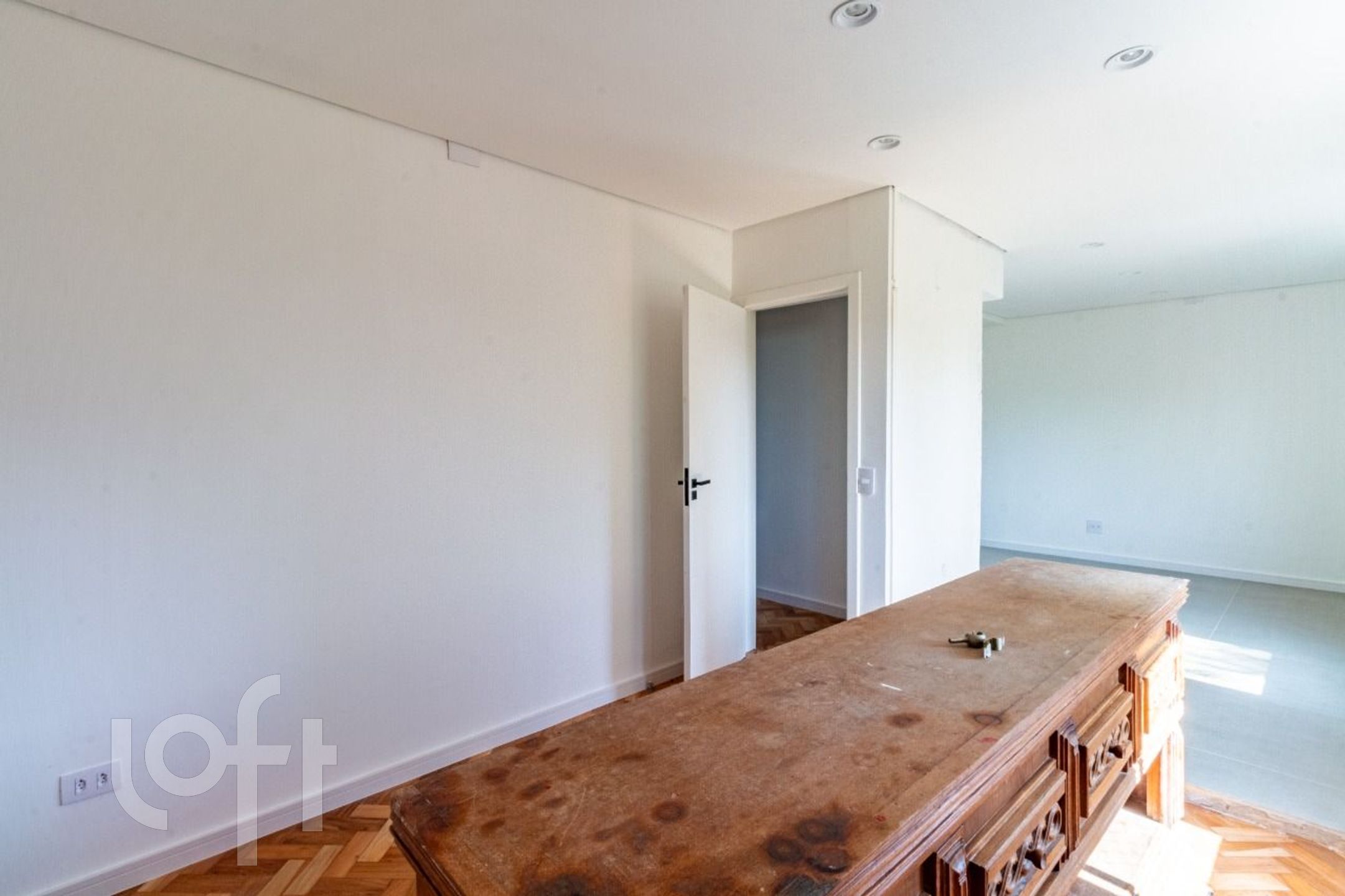 Apartamento à venda com 4 quartos, 160m² - Foto 13