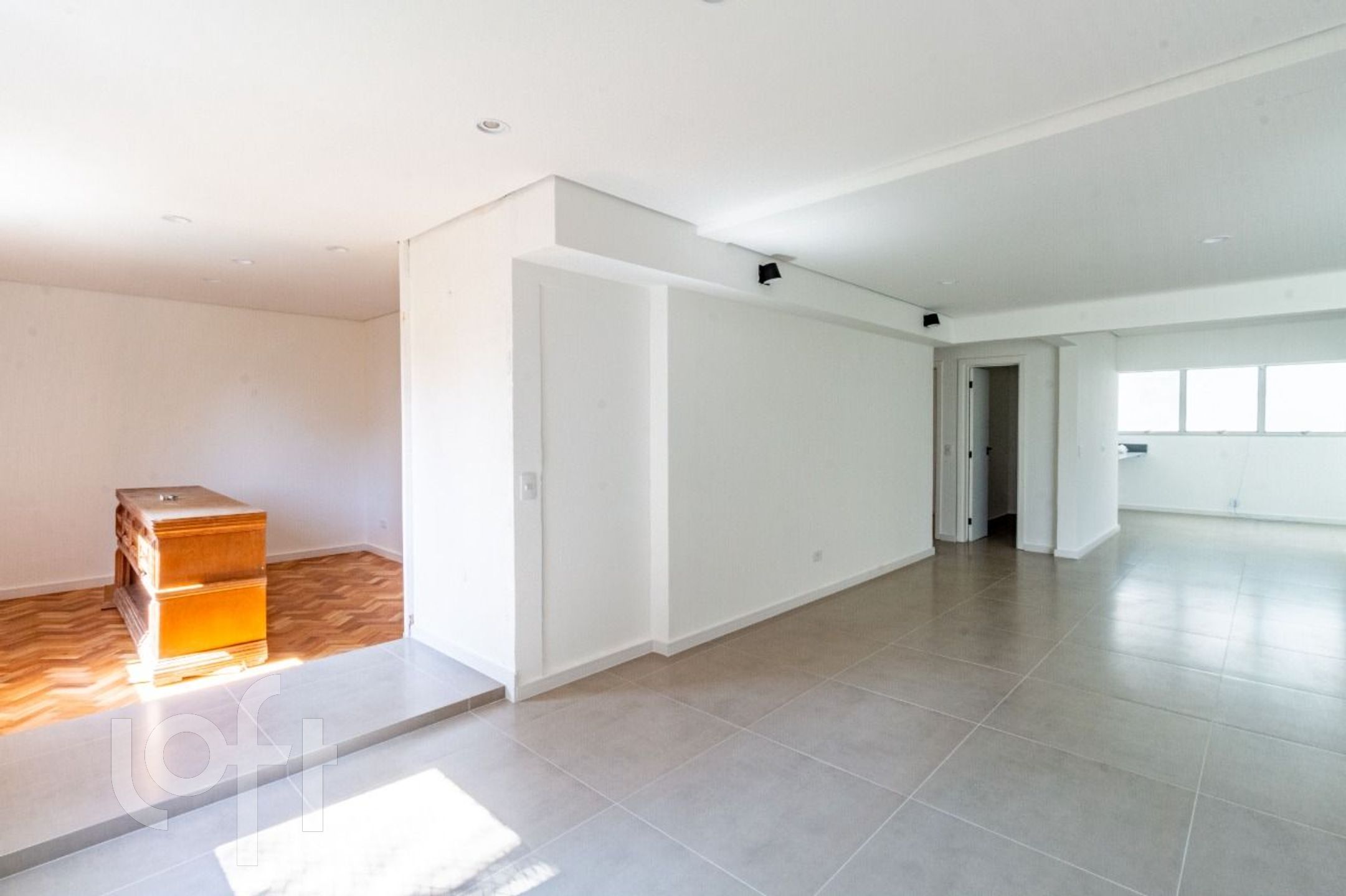 Apartamento à venda com 4 quartos, 160m² - Foto 3