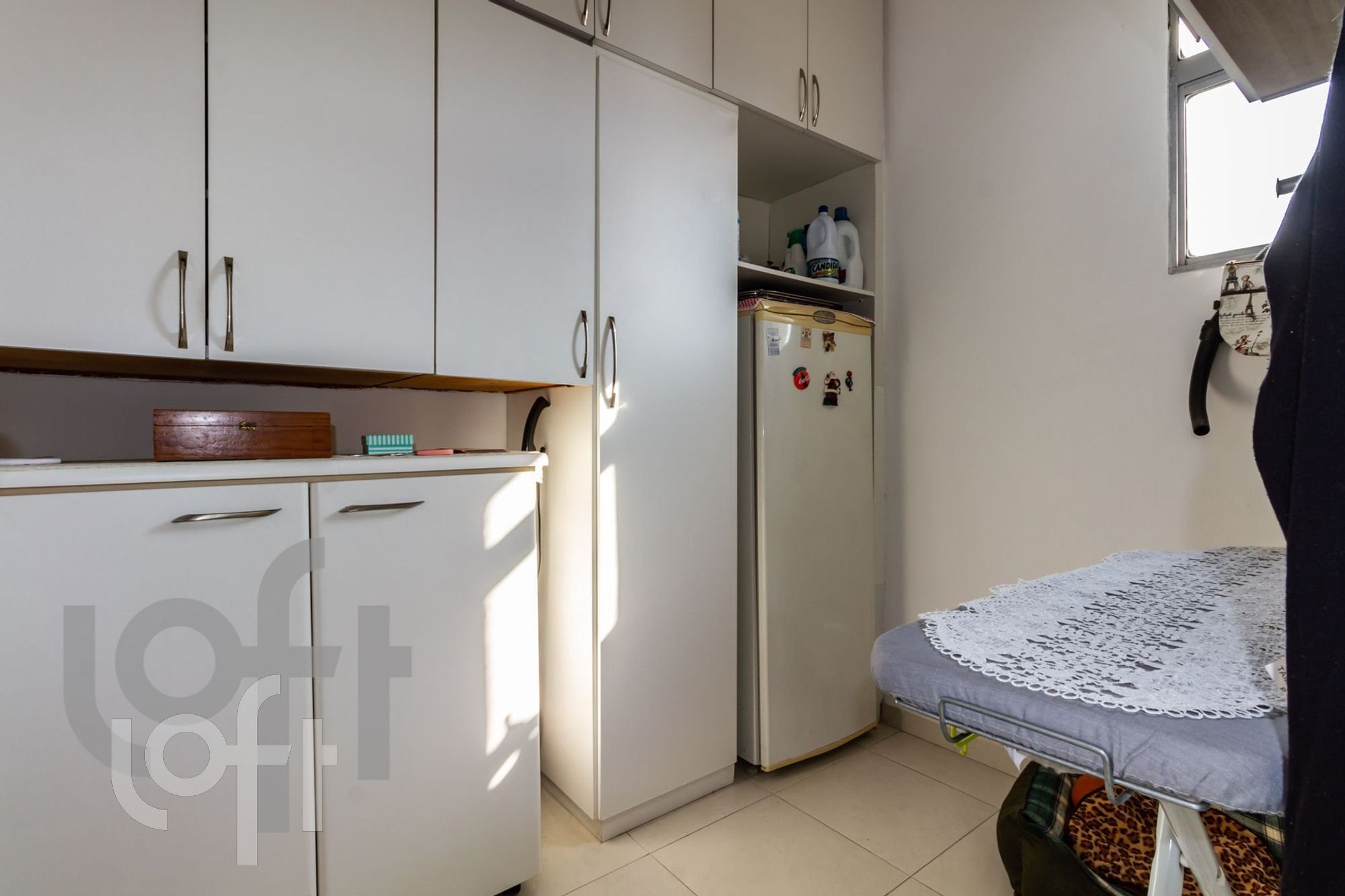 Apartamento à venda com 3 quartos, 180m² - Foto 2