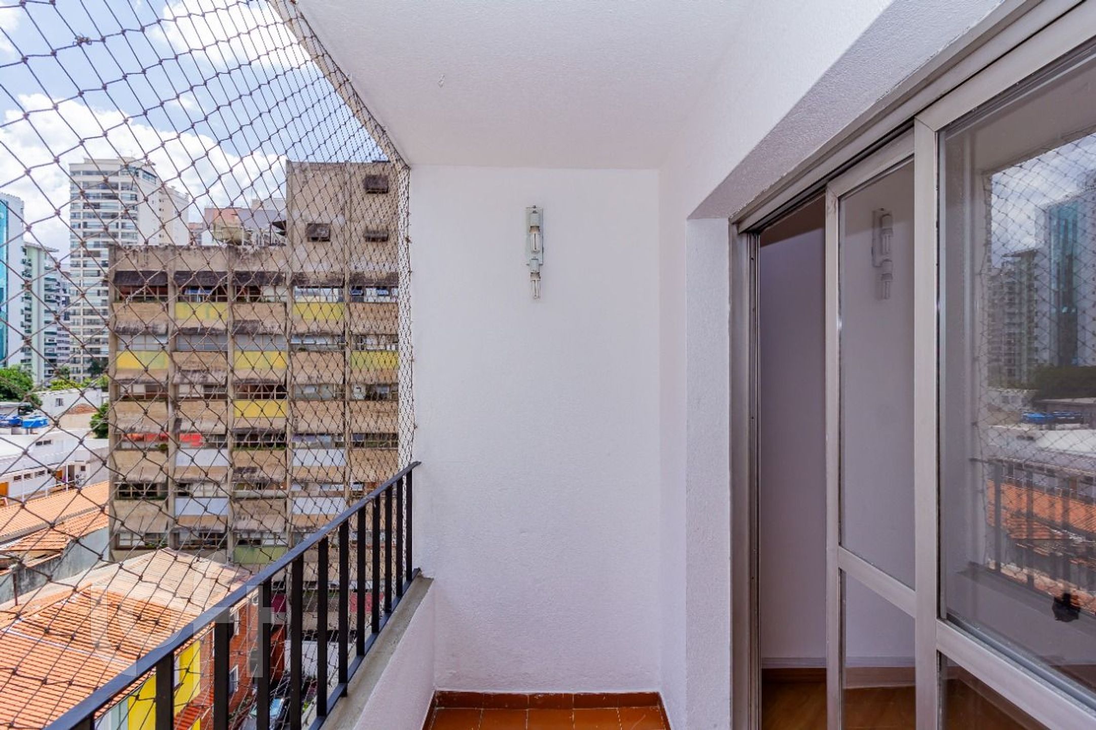 Apartamento à venda com 2 quartos, 72m² - Foto 5