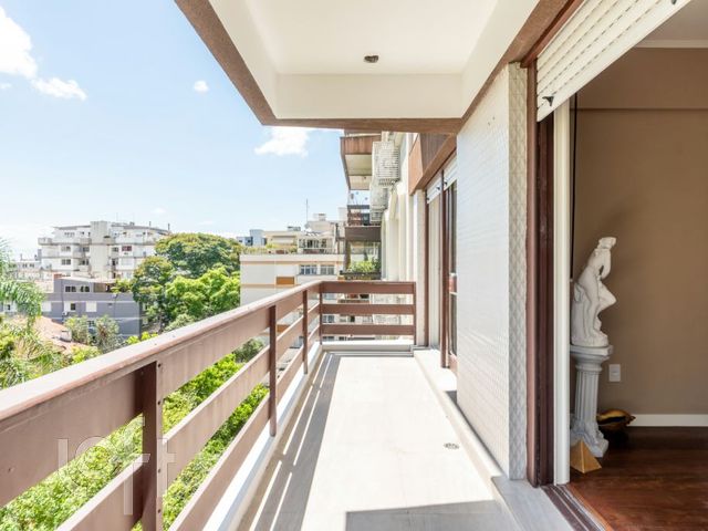 Apartamento com 122m², 3 dormitórios, 1 suíte, 1 vaga, Higienópolis em Porto Alegre