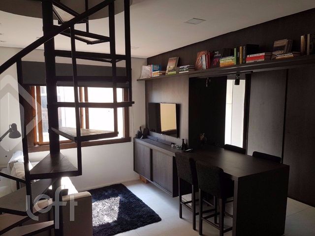 Apartamento com 75m², 1 dormitório, 1 suíte, 1 vaga, Menino Deus em Porto Alegre