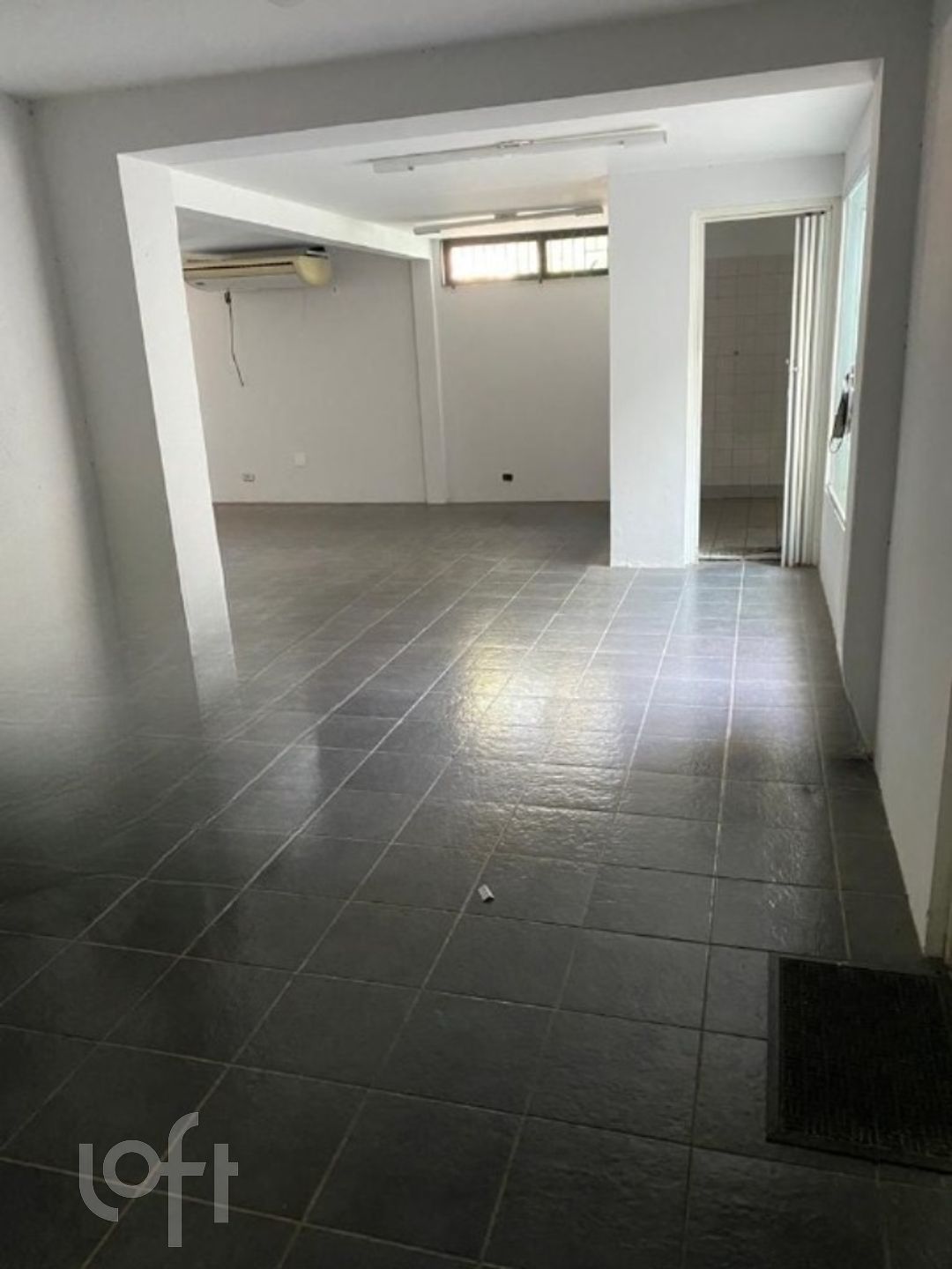 Casa à venda com 4 quartos, 200m² - Foto 13