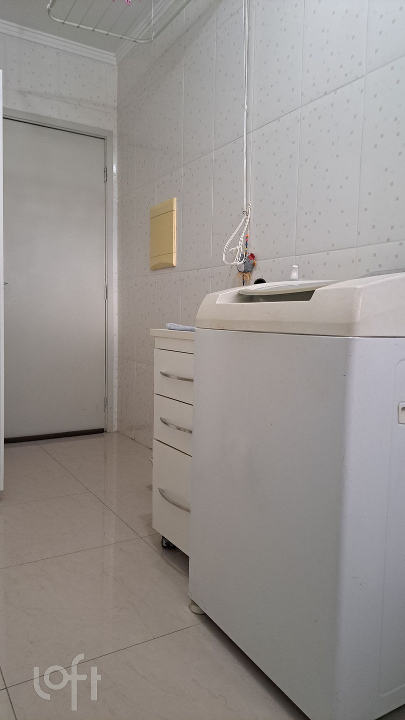 Apartamento à venda com 3 quartos, 93m² - Foto 17