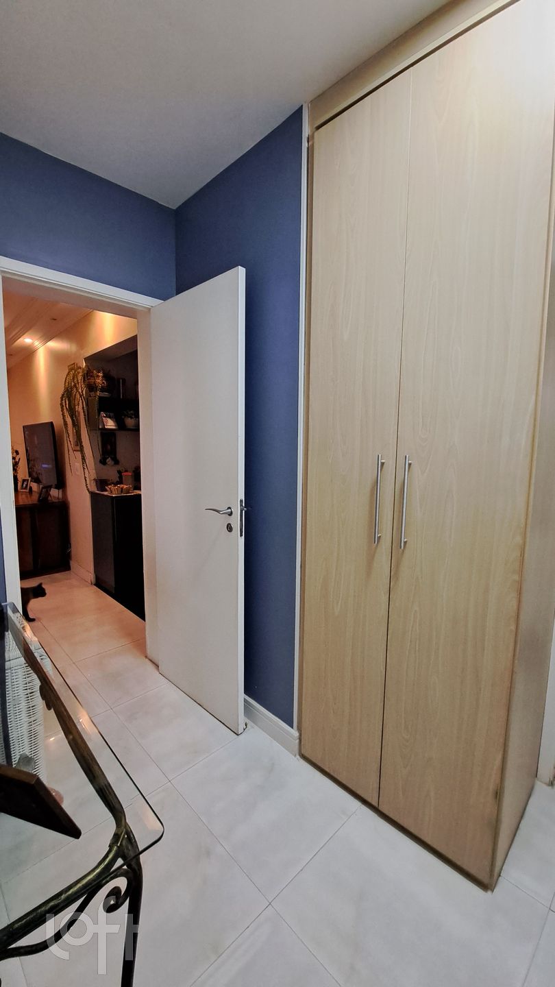 Apartamento à venda com 3 quartos, 93m² - Foto 31