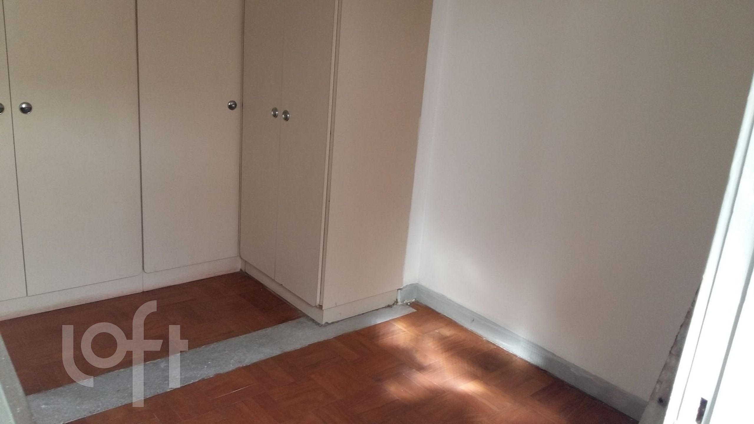 Apartamento à venda com 2 quartos, 90m² - Foto 3