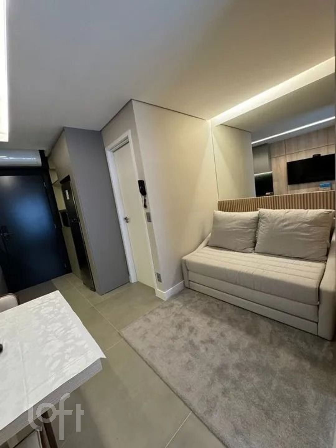 Apartamento à venda com 1 quarto, 27m² - Foto 2