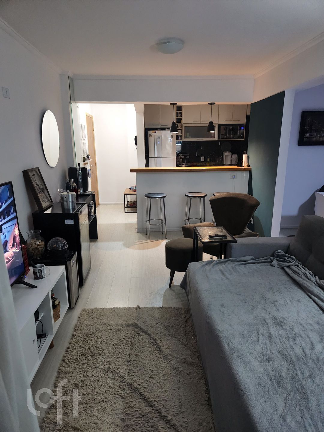 Apartamento à venda com 2 quartos, 70m² - Foto 2