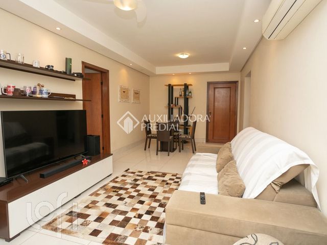 Apartamento com 118m², 3 dormitórios, 1 suíte, 2 vagas, Bela Vista em Porto Alegre