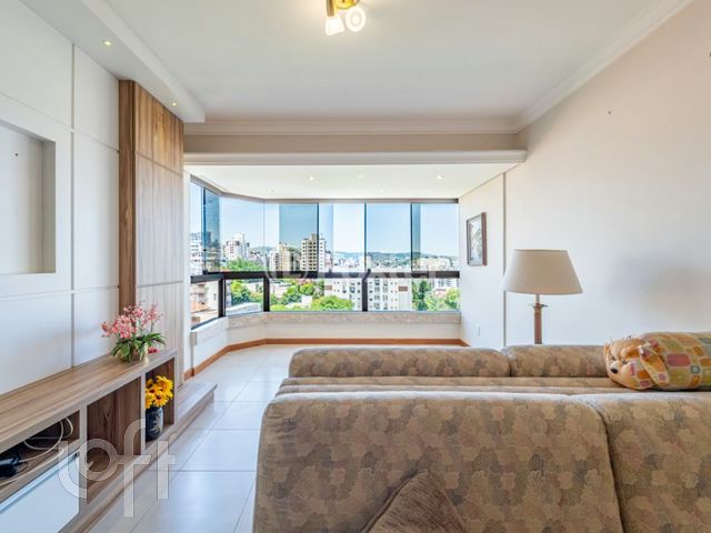 Apartamento com 114m², 3 dormitórios, 1 suíte, 1 vaga, Petrópolis em Porto Alegre