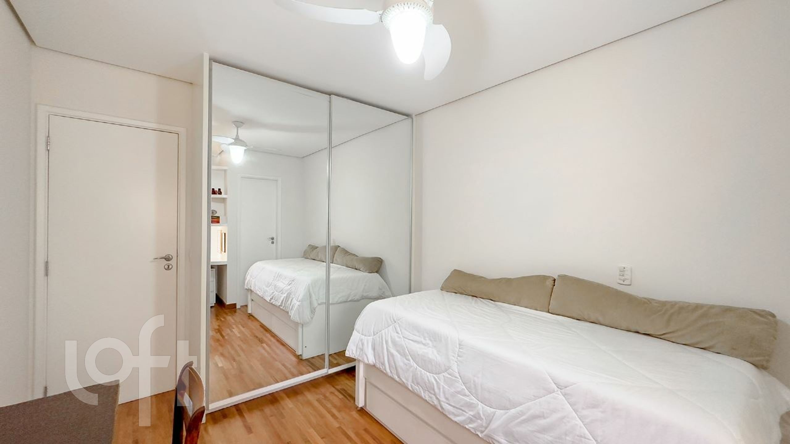 Apartamento à venda com 4 quartos, 240m² - Foto 18