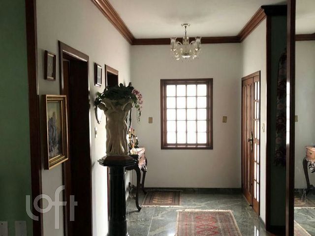 Casa com 345m², 3 dormitórios, 1 suíte, 4 vagas, Chácara das Pedras em Porto Alegre