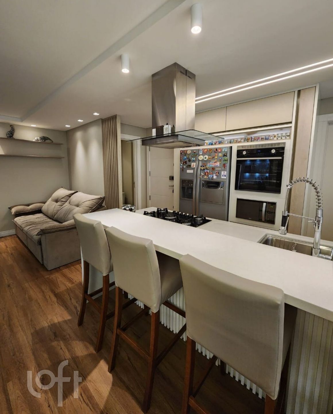 Apartamentos com 103m², 3 quartos, 3 suítes, 2 garagens, no bairro Centro em Balneário Camboriú