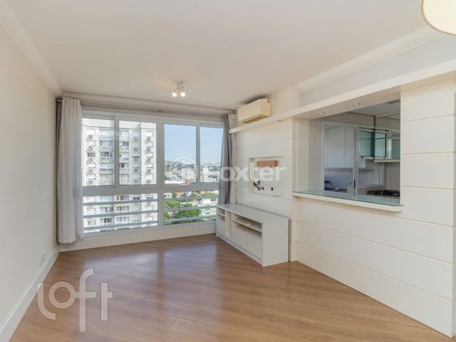 Apartamento com 70m², 2 dormitórios, 1 suíte, 2 vagas, Jardim Botânico em Porto Alegre
