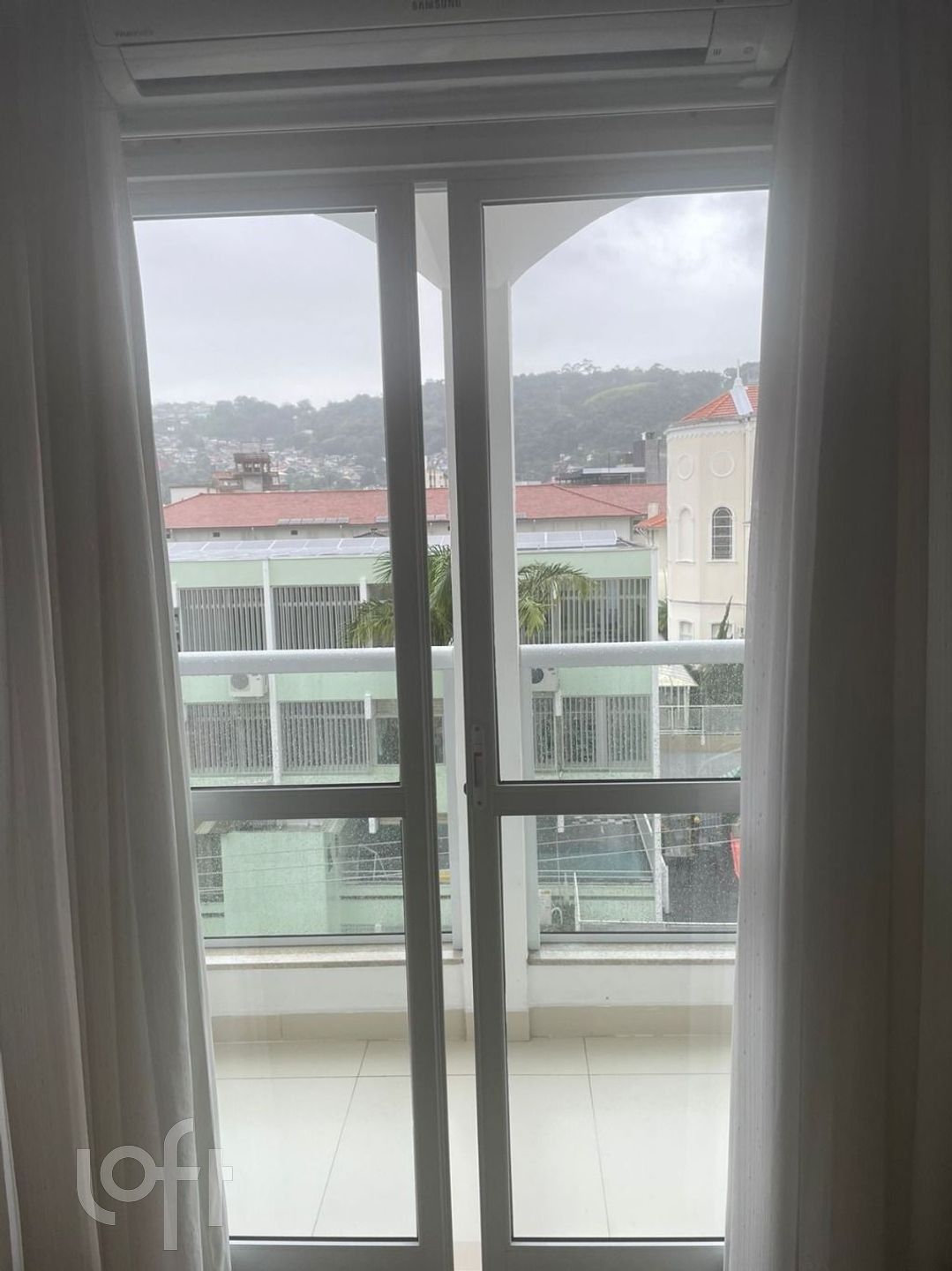 Apartamentos com 121m², 3 quartos, 1 suíte, 1 garagem, no bairro Centro em Florianópolis