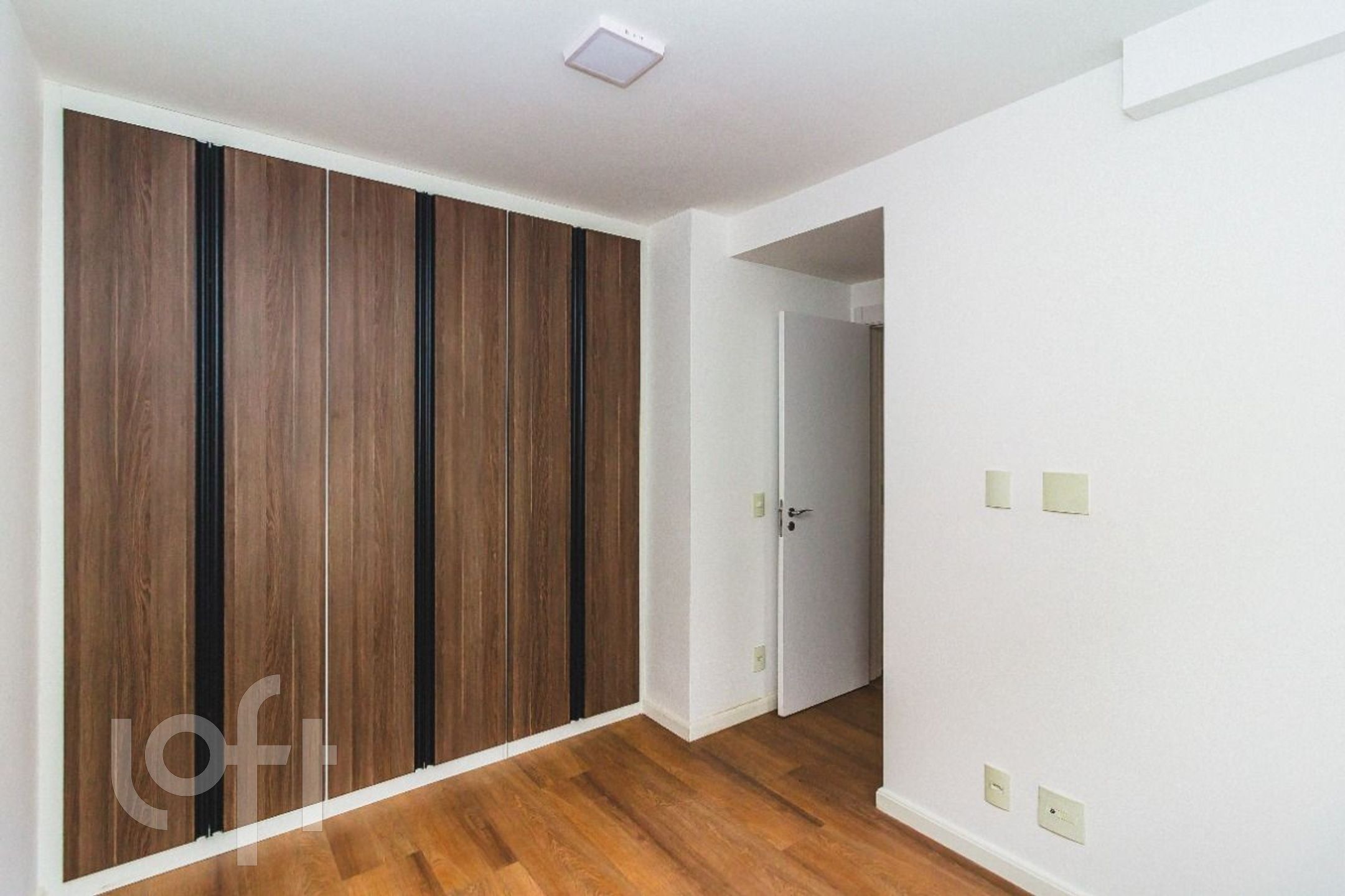 Apartamento à venda com 2 quartos, 68m² - Foto 17