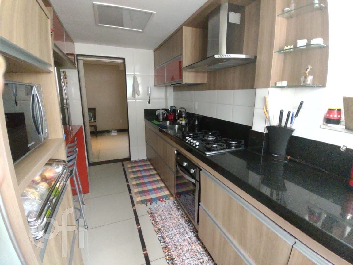 Apartamento à venda com 3 quartos, 120m² - Foto 5