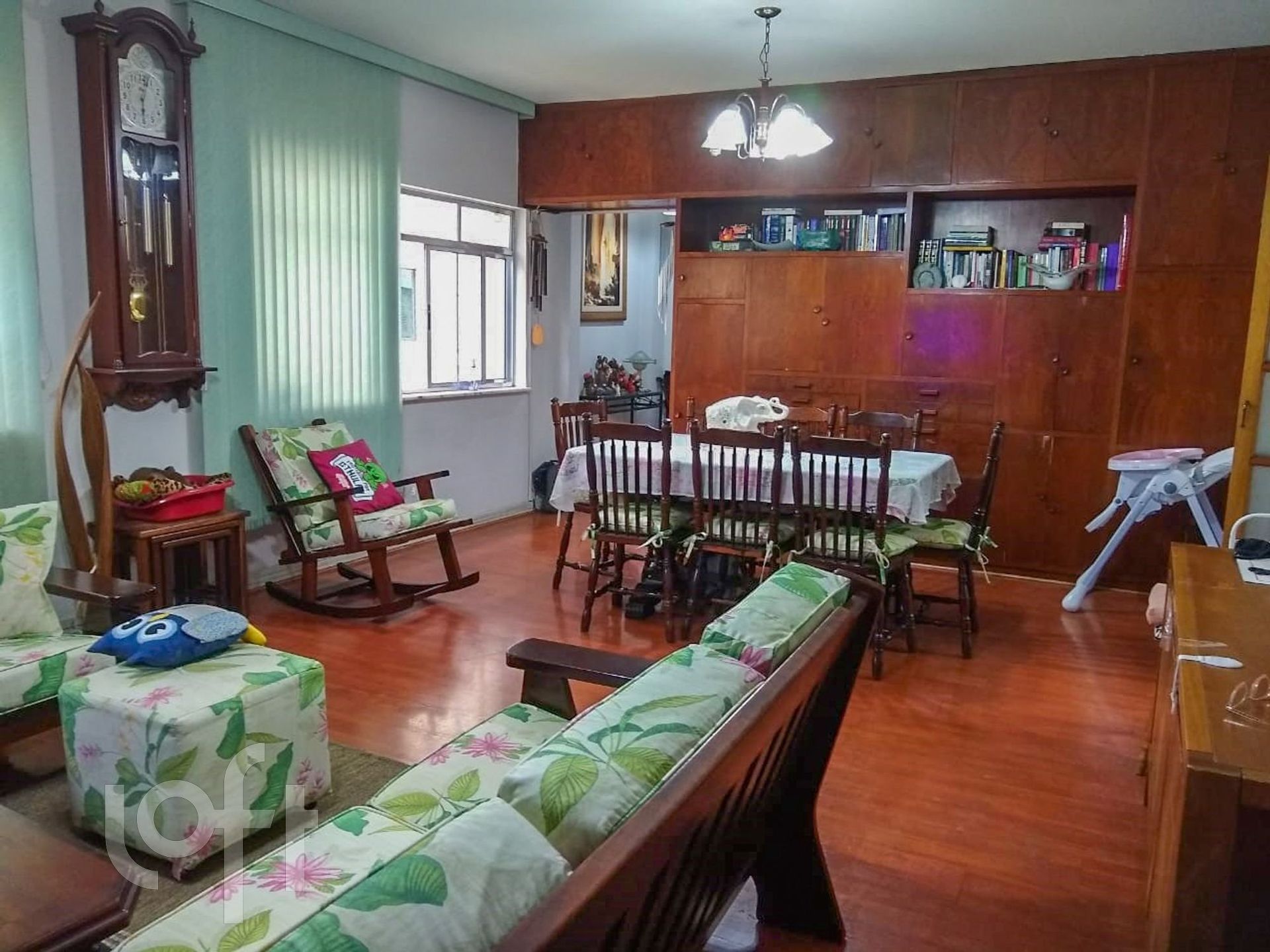 Apartamento à venda com 3 quartos, 120m² - Foto 1