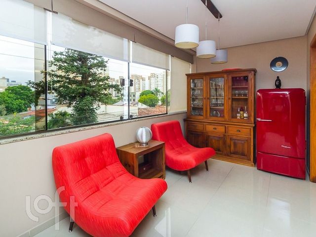 Apartamento com 123m², 3 dormitórios, 1 suíte, 2 vagas, Vila Ipiranga em Porto Alegre