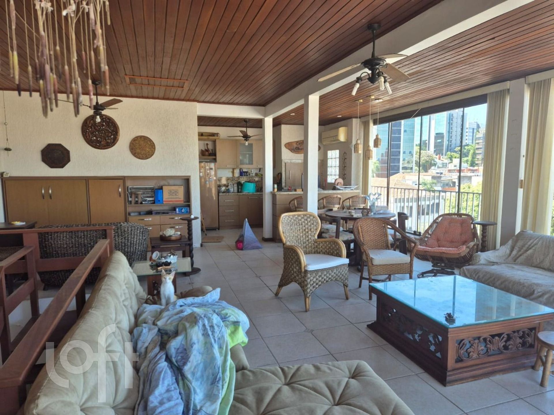 Apartamento com 211m², 3 dormitórios, 1 suíte, Auxiliadora em Porto Alegre