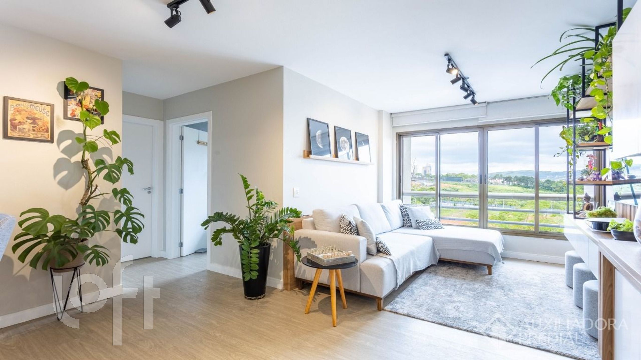 Apartamento com 67m², 2 dormitórios, 1 suíte, 1 vaga, Petrópolis em Porto Alegre