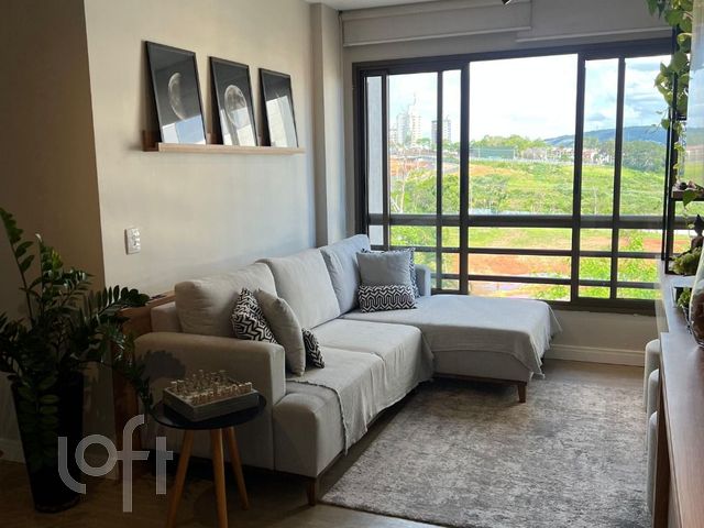 Apartamento com 67m², 2 dormitórios, 1 suíte, 1 vaga, Petrópolis em Porto Alegre