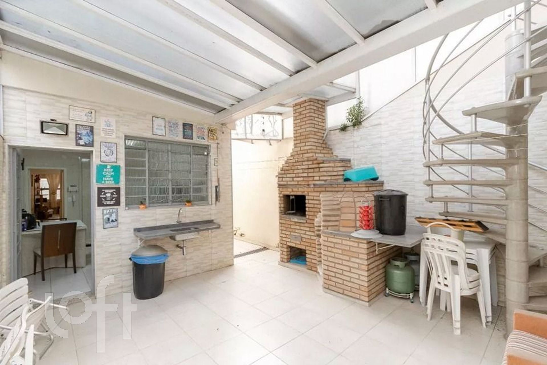 Casa à venda com 4 quartos, 220m² - Foto 50