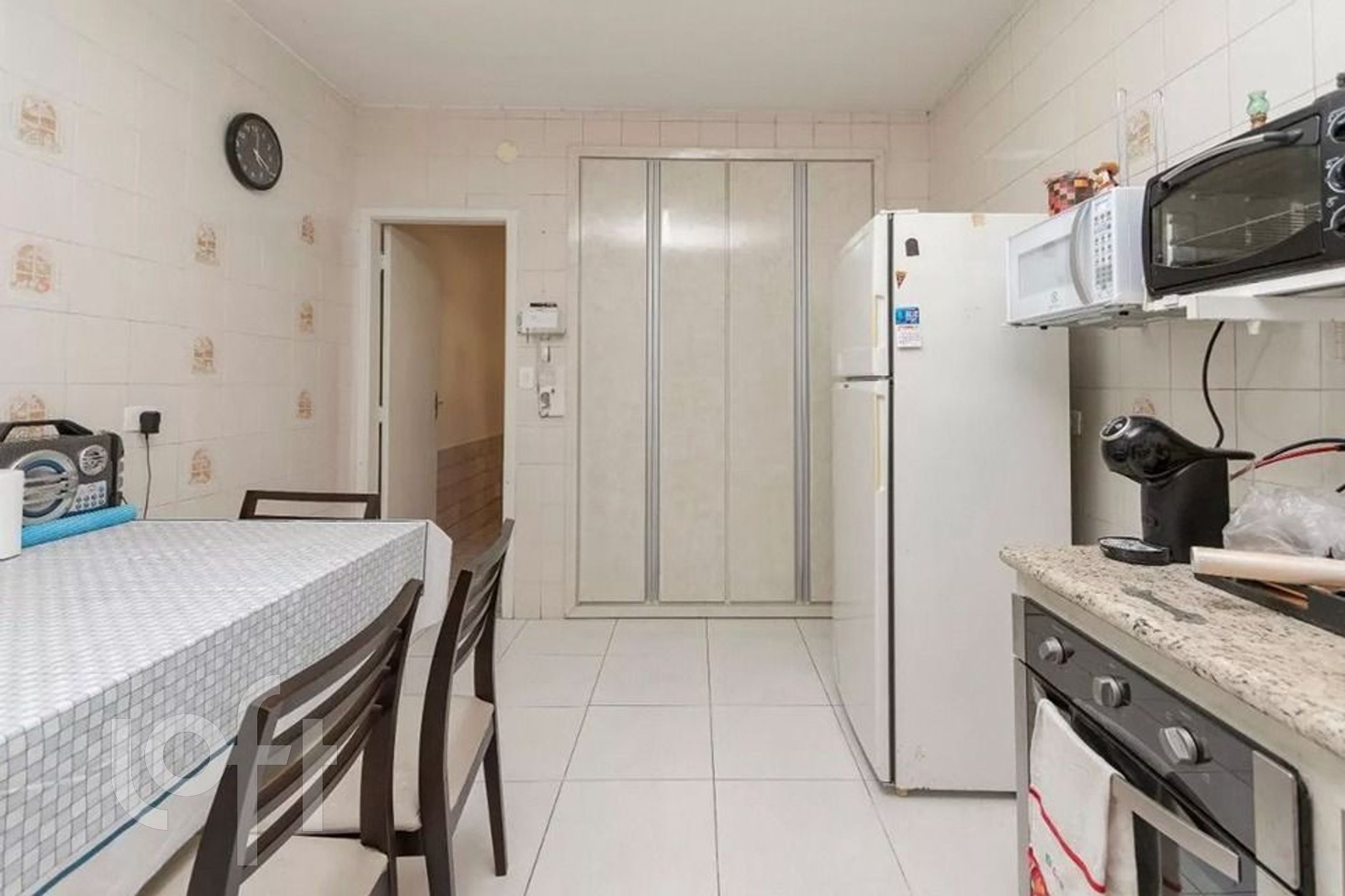 Casa à venda com 4 quartos, 220m² - Foto 10