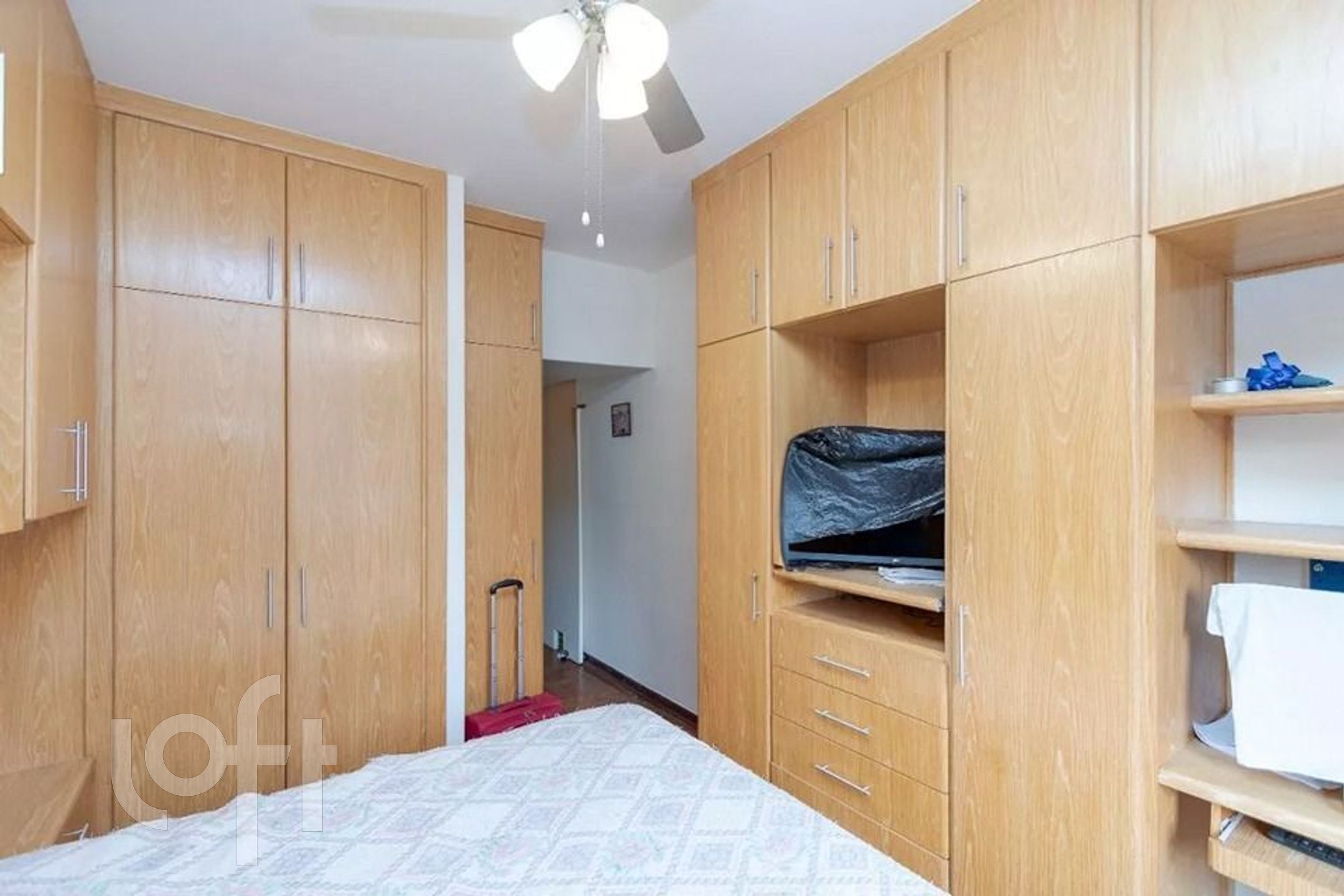 Casa à venda com 4 quartos, 220m² - Foto 13