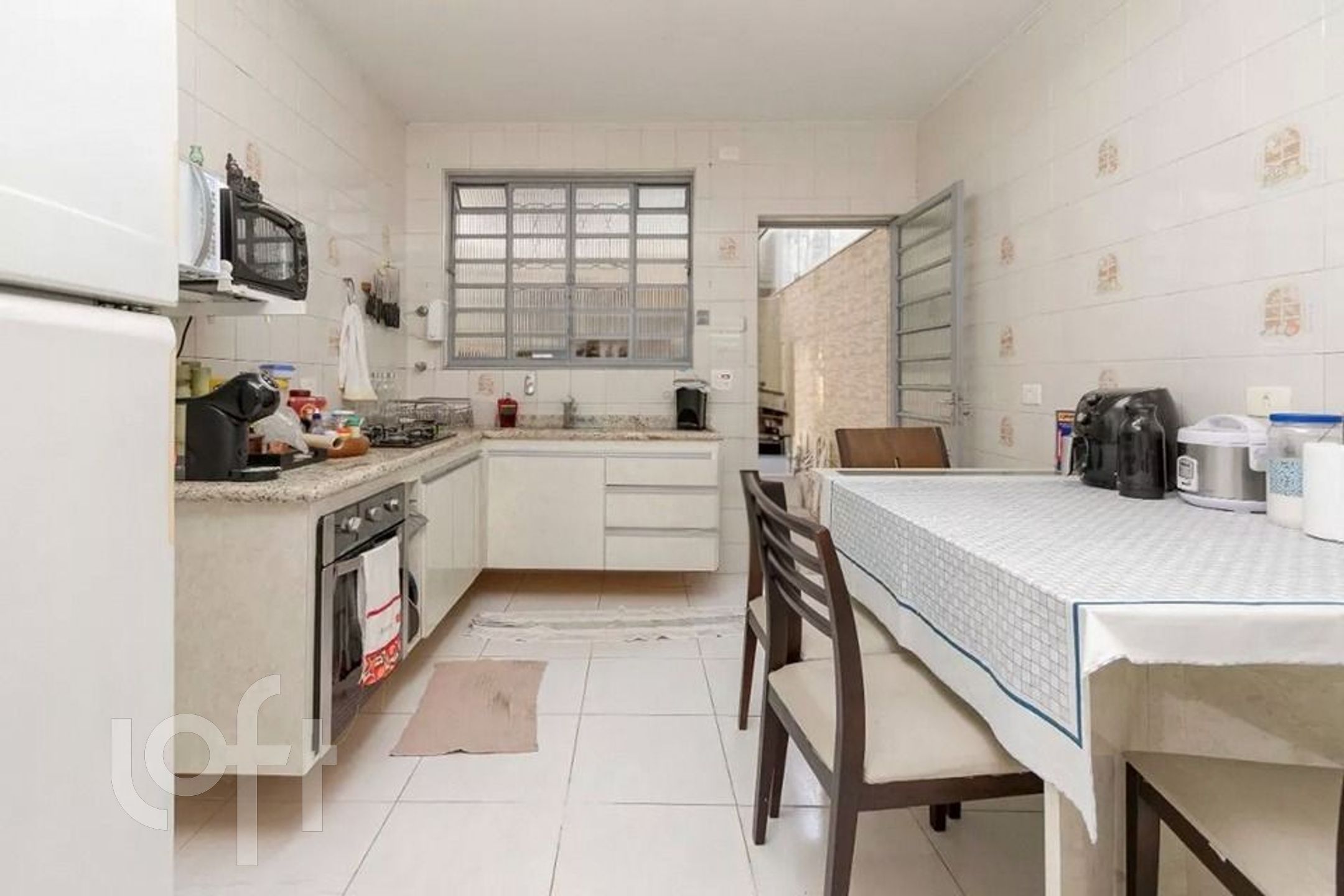 Casa à venda com 4 quartos, 220m² - Foto 8