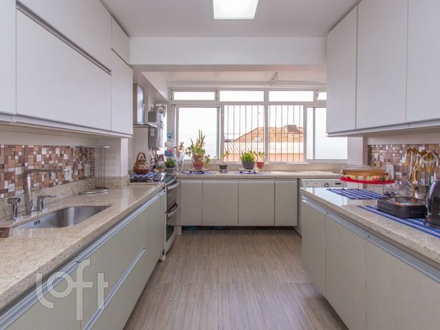 Apartamento com 185m², 3 dormitórios, 1 vaga, Menino Deus em Porto Alegre