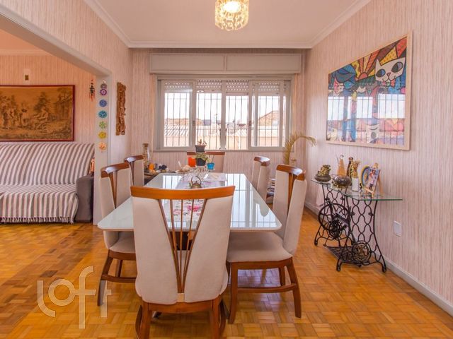 Apartamento com 185m², 3 dormitórios, 1 vaga, Menino Deus em Porto Alegre