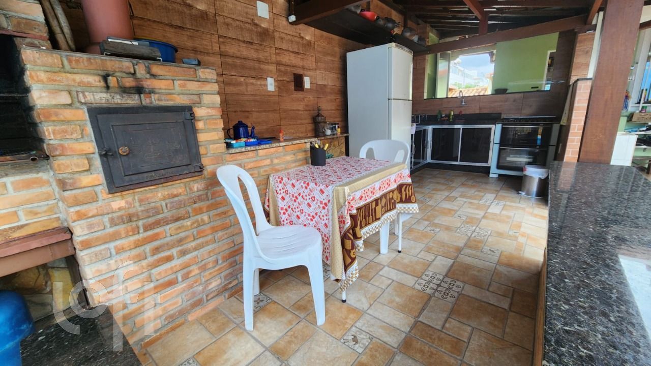 Casa à venda com 3 quartos, 339m² - Foto 16